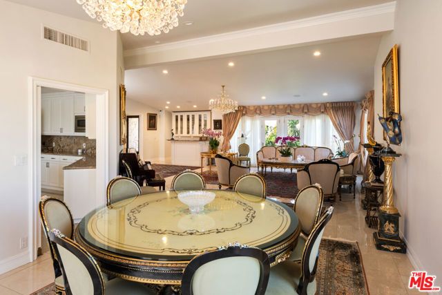 435 Walker Drive, Beverly Hills, CA 90210