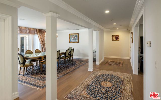 435 Walker Drive, Beverly Hills, CA 90210