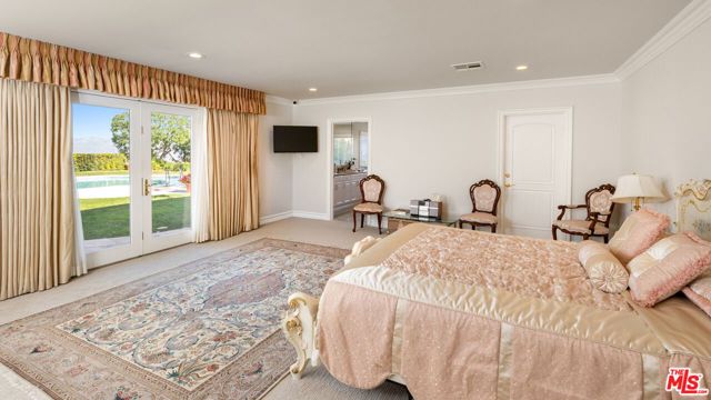 435 Walker Drive, Beverly Hills, CA 90210