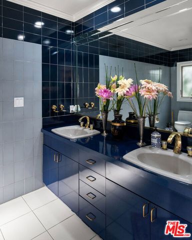 435 Walker Drive, Beverly Hills, CA 90210