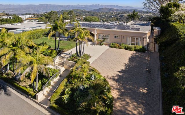 435 Walker Drive, Beverly Hills, CA 90210