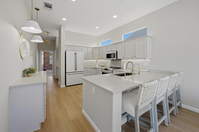 36598 Fan Palm Way, Palm Desert, CA 92211