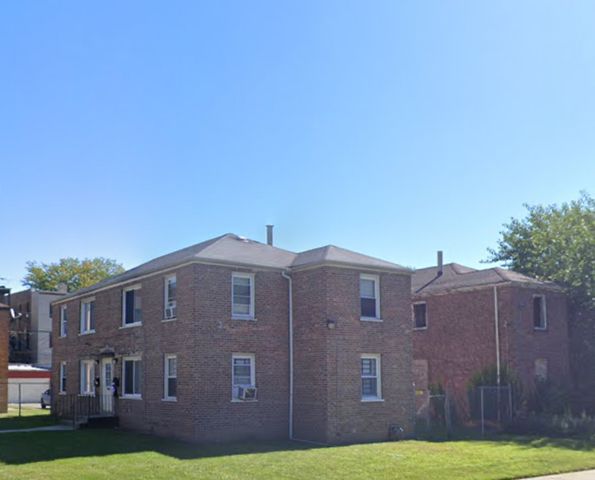 8143 S Colfax Avenue, Chicago, IL 60617