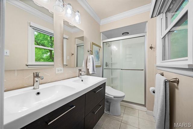 10 Chaminade Drive, St Louis, MO 63141