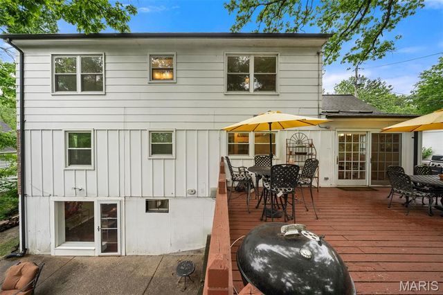 10 Chaminade Drive, St Louis, MO 63141