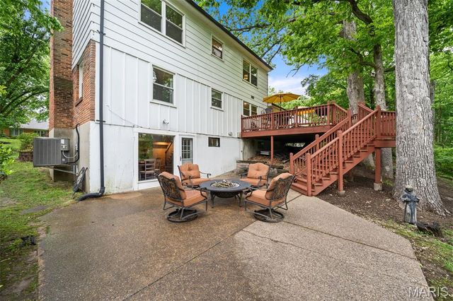 10 Chaminade Drive, St Louis, MO 63141
