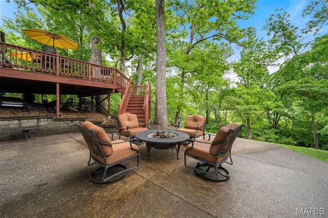 10 Chaminade Drive, St Louis, MO 63141