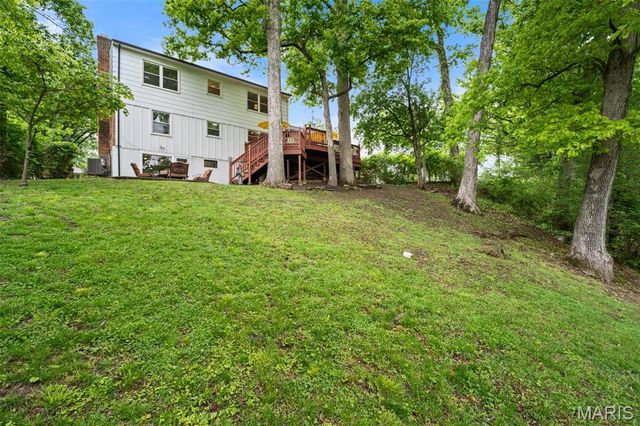 10 Chaminade Drive, St Louis, MO 63141
