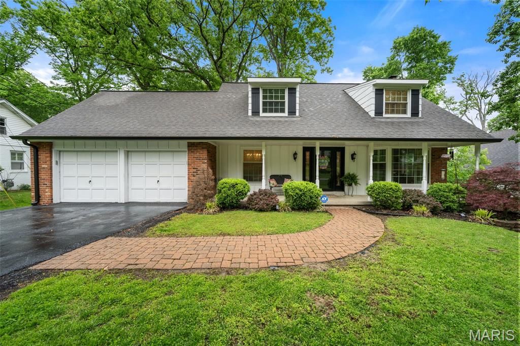 10 Chaminade Drive, St Louis, MO 63141