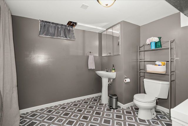 6713 N Stevens St, Spokane, WA 99208