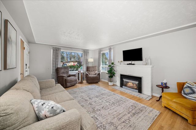 6713 N Stevens St, Spokane, WA 99208