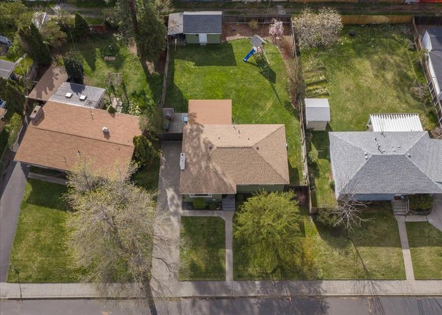 6713 N Stevens St, Spokane, WA 99208