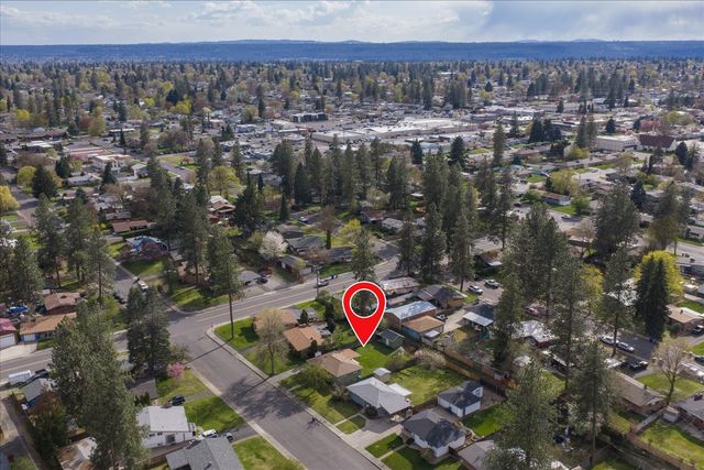 6713 N Stevens St, Spokane, WA 99208