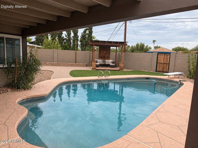3840 E Sahuaro Drive, Phoenix, AZ 85028