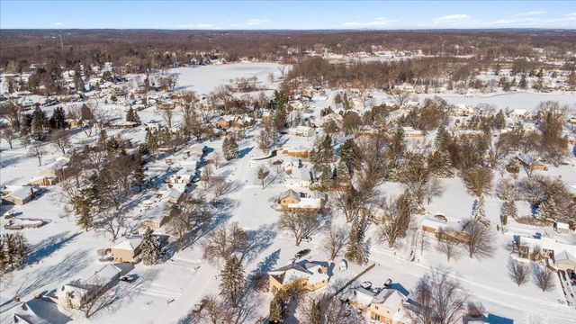 1633 Majon Drive, Highland Twp, MI 48356