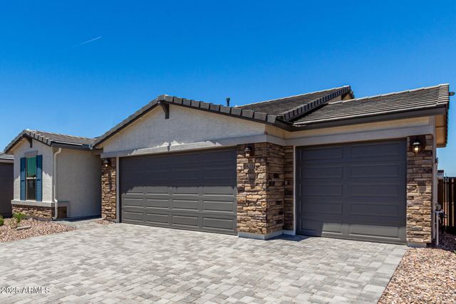 18204 W HESS Street, Goodyear, AZ 85338