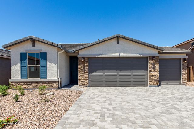 18204 W HESS Street, Goodyear, AZ 85338