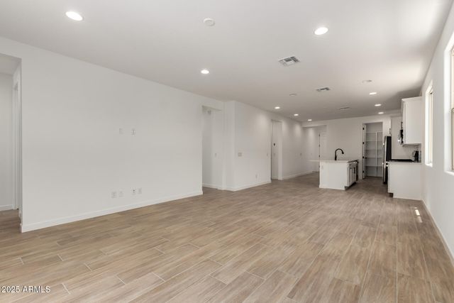 18204 W HESS Street, Goodyear, AZ 85338