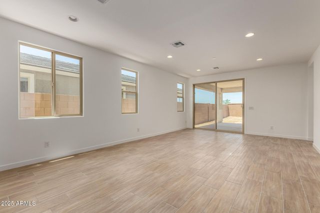 18204 W HESS Street, Goodyear, AZ 85338