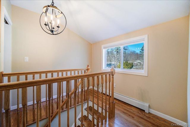 1548 State Route 32, Wallkill, NY 12589