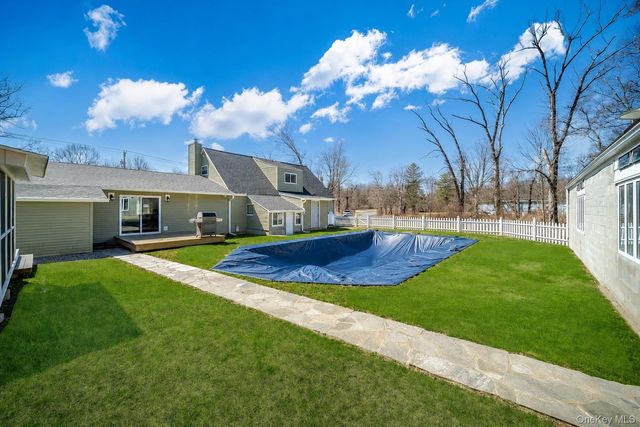 1548 State Route 32, Wallkill, NY 12589