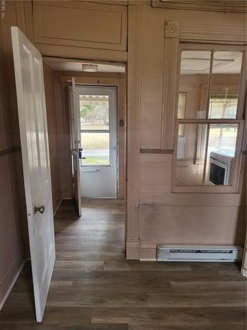 727 Bellwood RD, Hampton, VA 23666