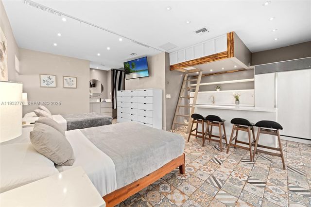 14400 NE 4th Ave, Miami, FL 33161