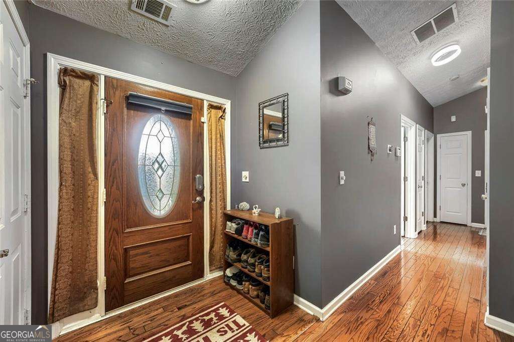 605 Sterling Oaks Drive, Lilburn, GA 30047 — photo 3