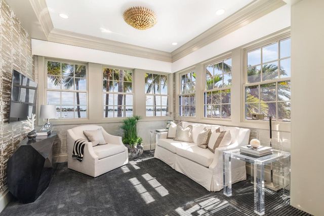 101 Palmetto Lane, West Palm Beach, FL 33405