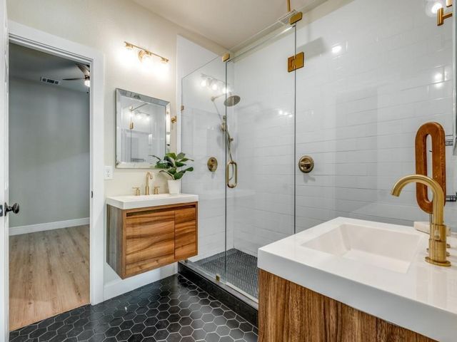 929 S Marlborough Avenue, Dallas, TX 75208