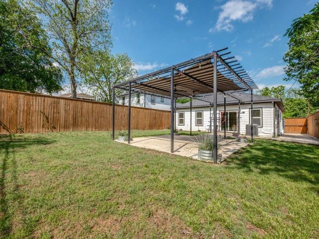 929 S Marlborough Avenue, Dallas, TX 75208