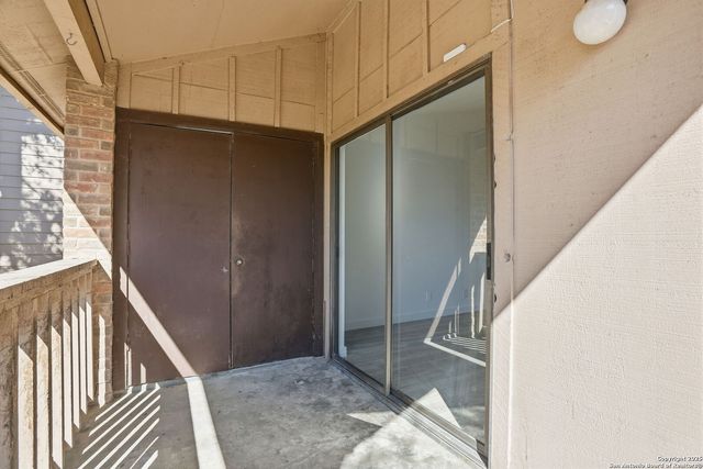 2935 Nacogdoches Rd Apt 211, San Antonio, TX 78217