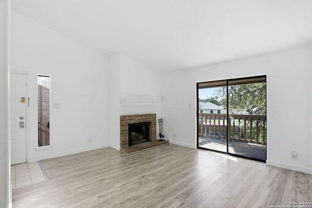 2935 Nacogdoches Rd Apt 211, San Antonio, TX 78217