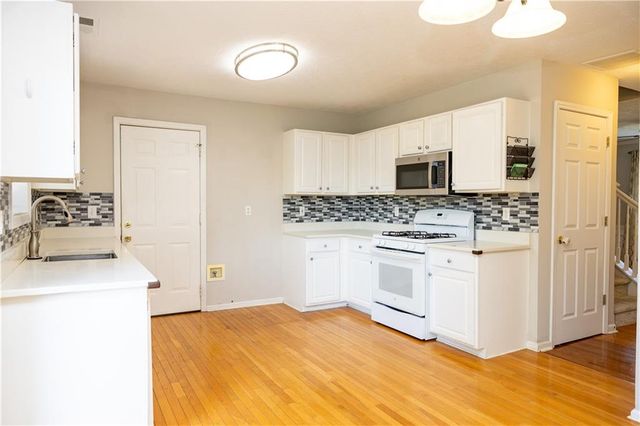 5079 Newpark Drive NW, Acworth, GA 30101