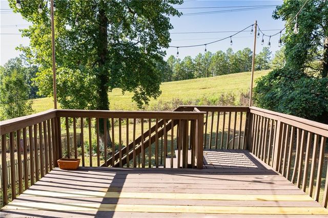 5079 Newpark Drive NW, Acworth, GA 30101