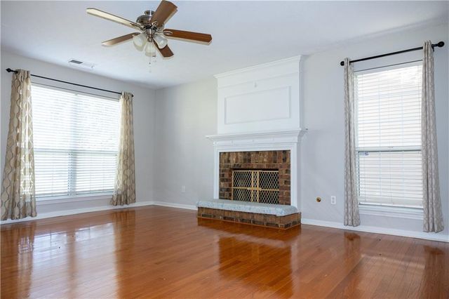 5079 Newpark Drive NW, Acworth, GA 30101