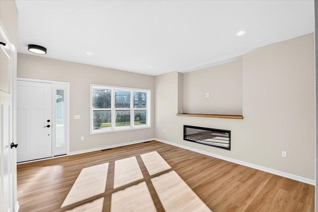 2807 Crinkle Root Drive, Fitchburg, WI 53711