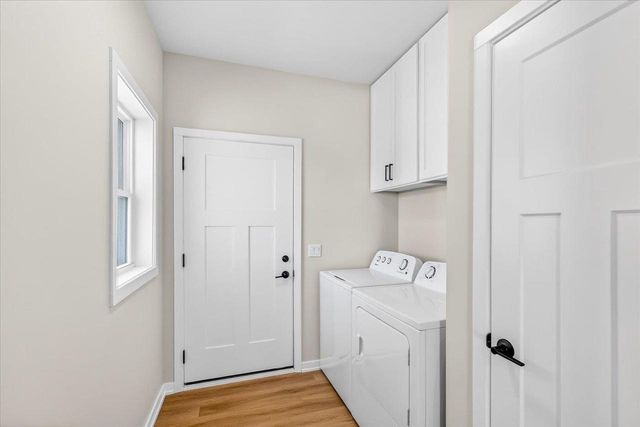 2807 Crinkle Root Drive, Fitchburg, WI 53711