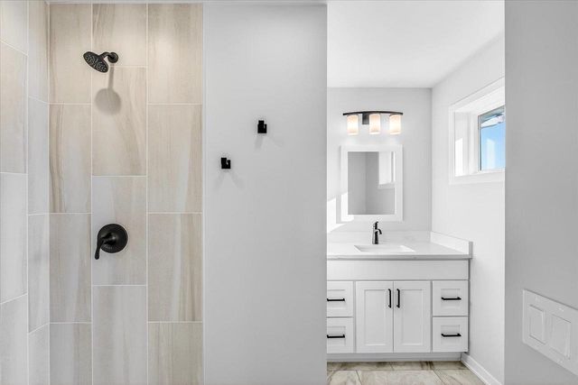 2807 Crinkle Root Drive, Fitchburg, WI 53711