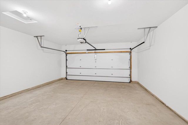 2807 Crinkle Root Drive, Fitchburg, WI 53711