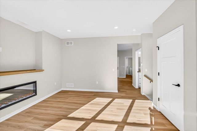 2807 Crinkle Root Drive, Fitchburg, WI 53711