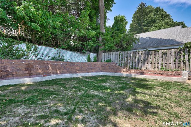 339 River Road, Shelton, CT 06484