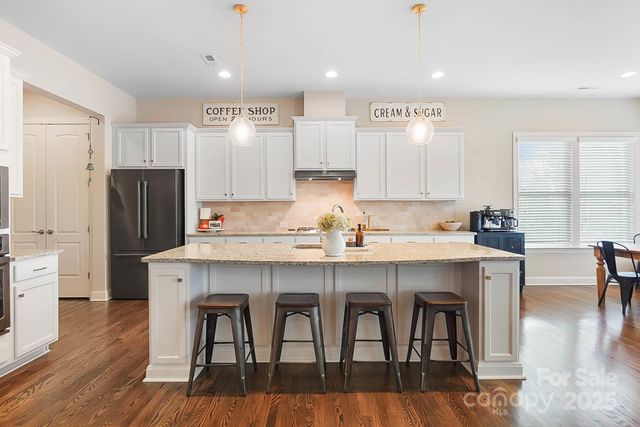 1419 Vickery Drive, Matthews, NC 28104