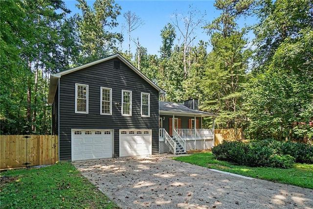 880 Faye Drive NW, Kennesaw, GA 30144