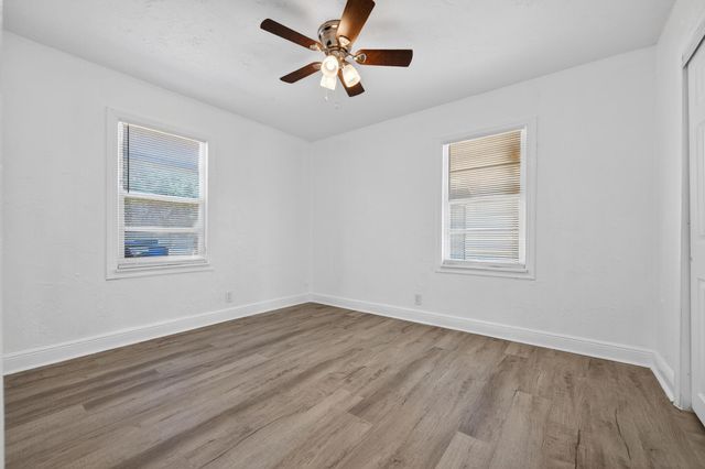 933 30th Court, West Palm Beach, FL 33407