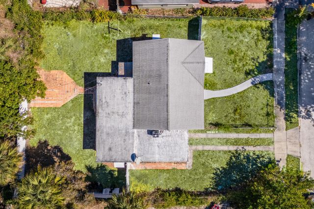 933 30th Court, West Palm Beach, FL 33407