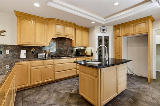 665 Gladycon Rd, Colfax, CA 95713