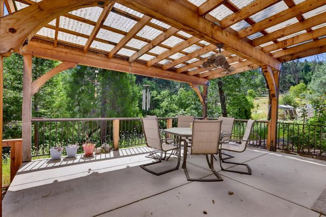 665 Gladycon Rd, Colfax, CA 95713