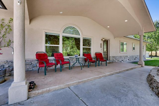 665 Gladycon Rd, Colfax, CA 95713