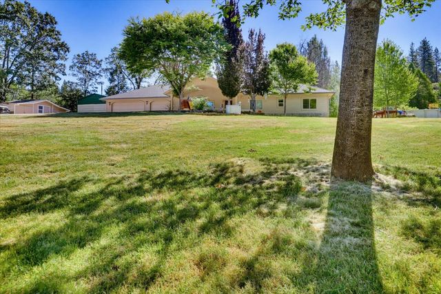 665 Gladycon Rd, Colfax, CA 95713